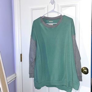 Medium american eagle oversized crewneck